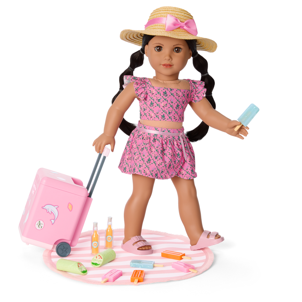Raquel Reyes™ Gift Set (Girl of the Year™ 2026) A8