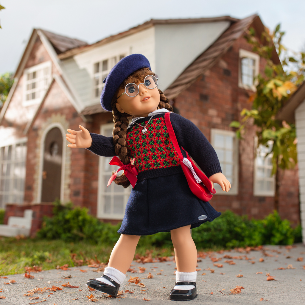 Molly McIntire™ 18-inch Doll, Book & Accessories (Historical Characters) C6