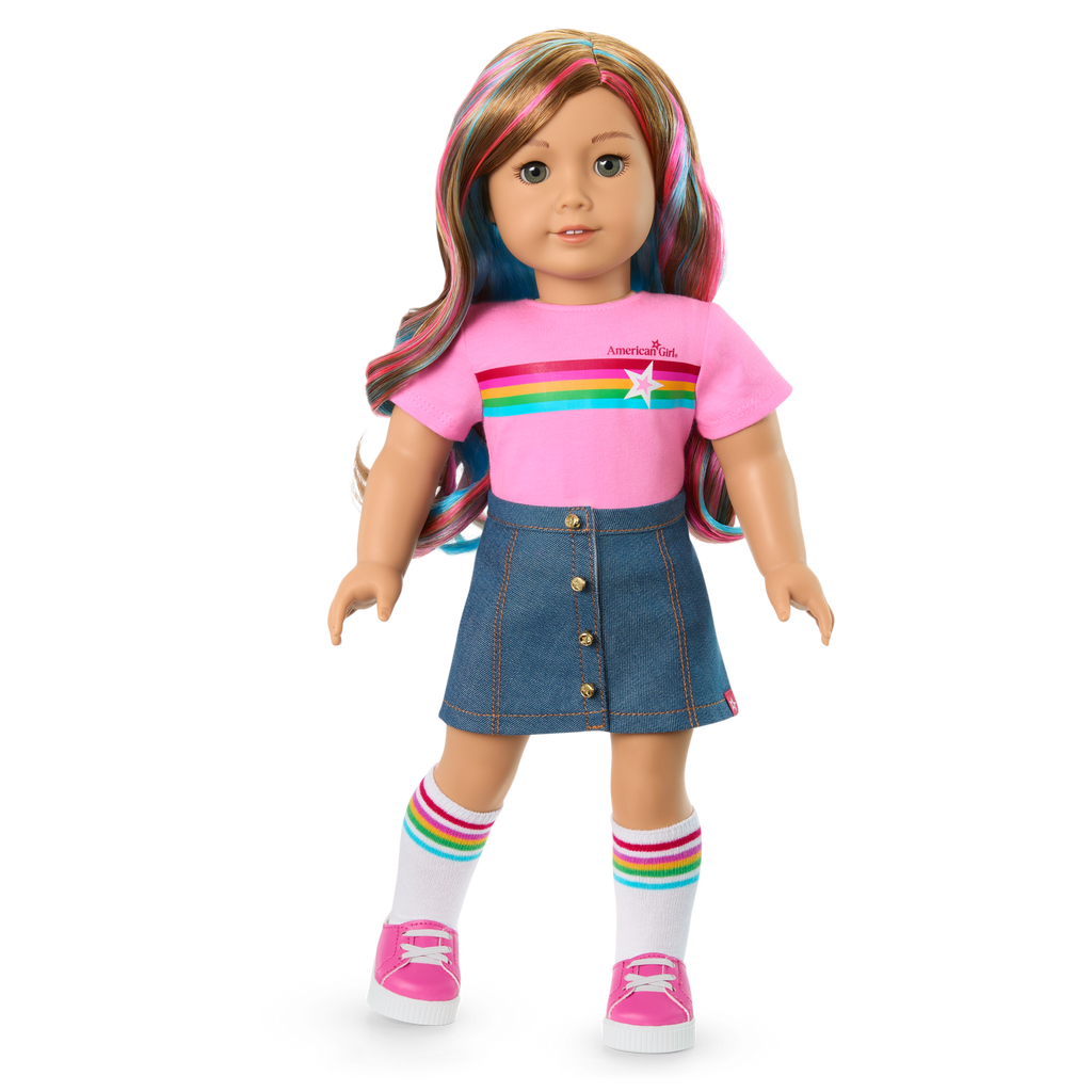 Truly Me™ 18-inch Doll #101 with wavy caramel hair C1