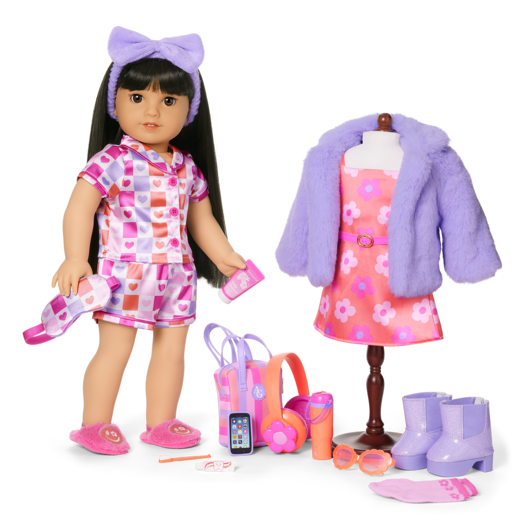 Truly Me™ #130 Doll & Day of Fun All-in-One Set B8