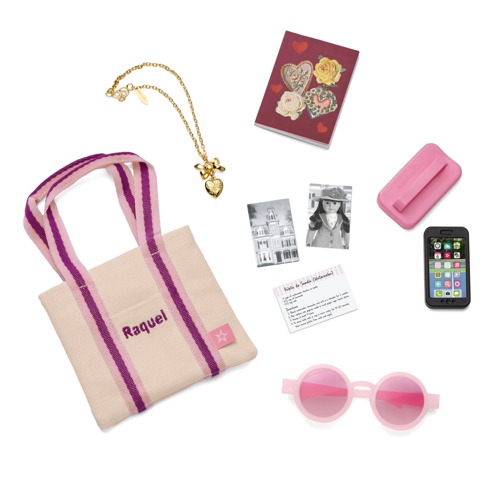 Raquel Reyes™ Gift Set (Girl of the Year™ 2026) F8
