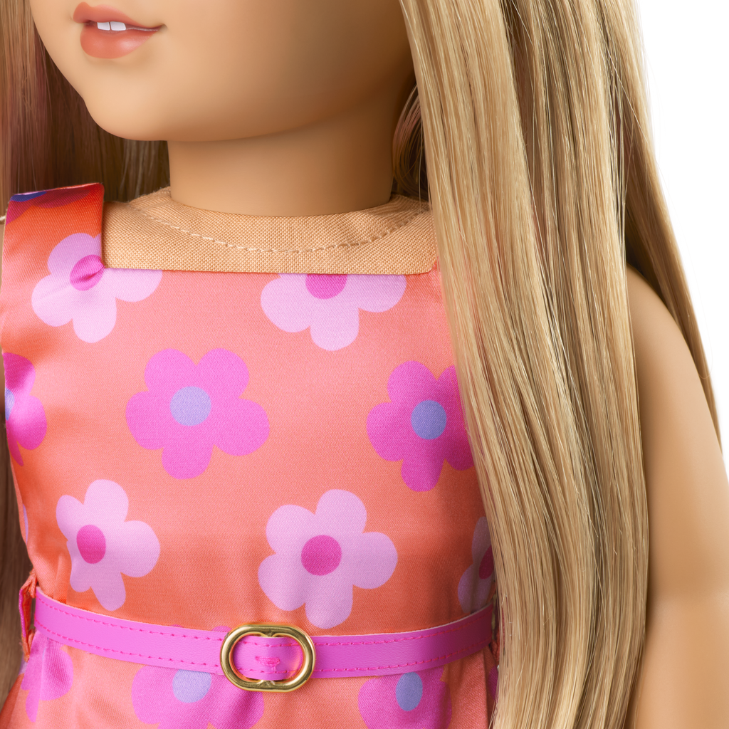 Truly Me™ #131 Doll & Day of Fun All-in-One Set A2