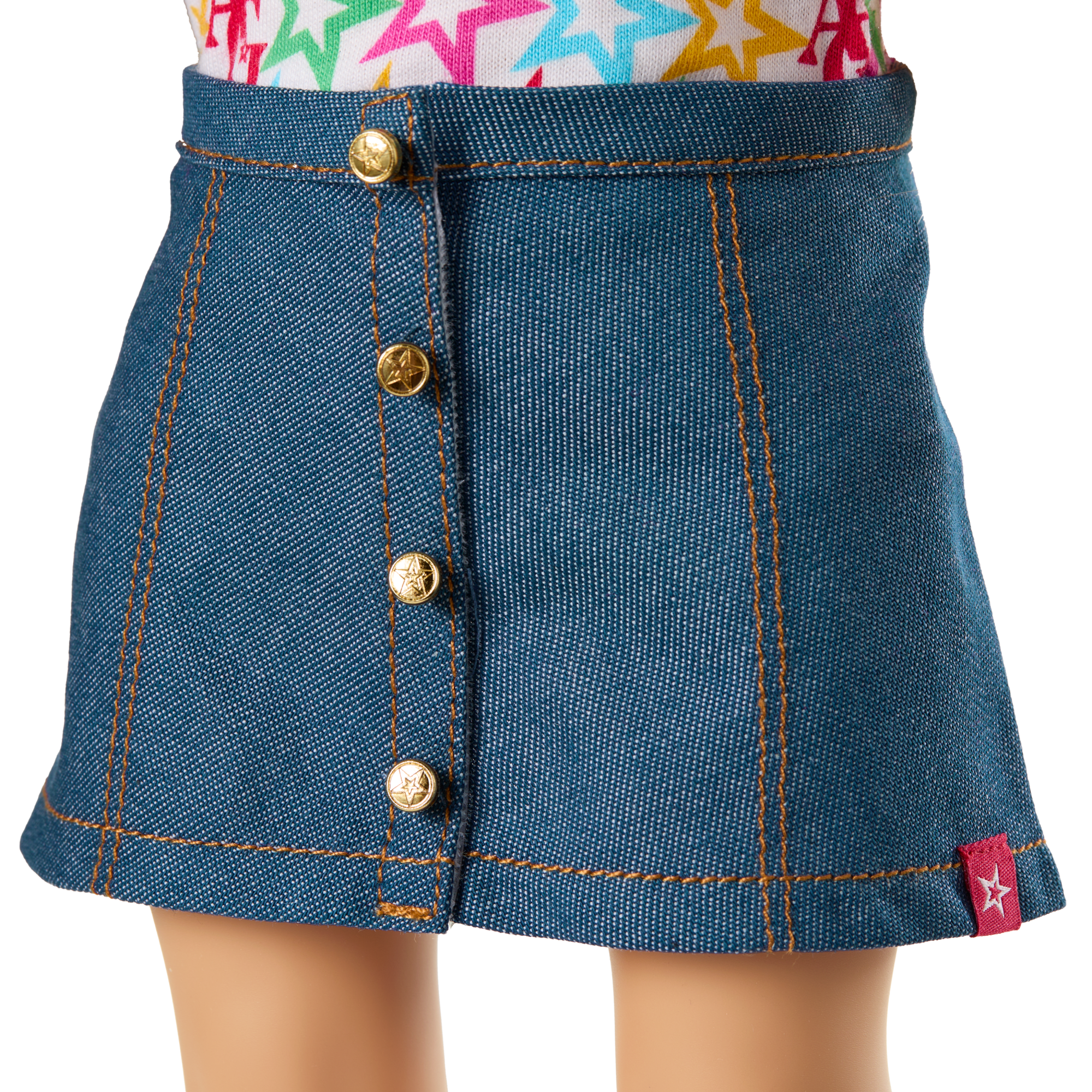 Truly Me™ 18-inch Doll #100 with straight layered blonde hair B7
