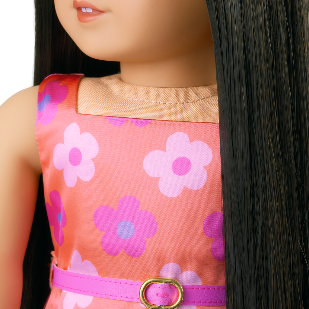Truly Me™ #130 Doll & Day of Fun All-in-One Set B8