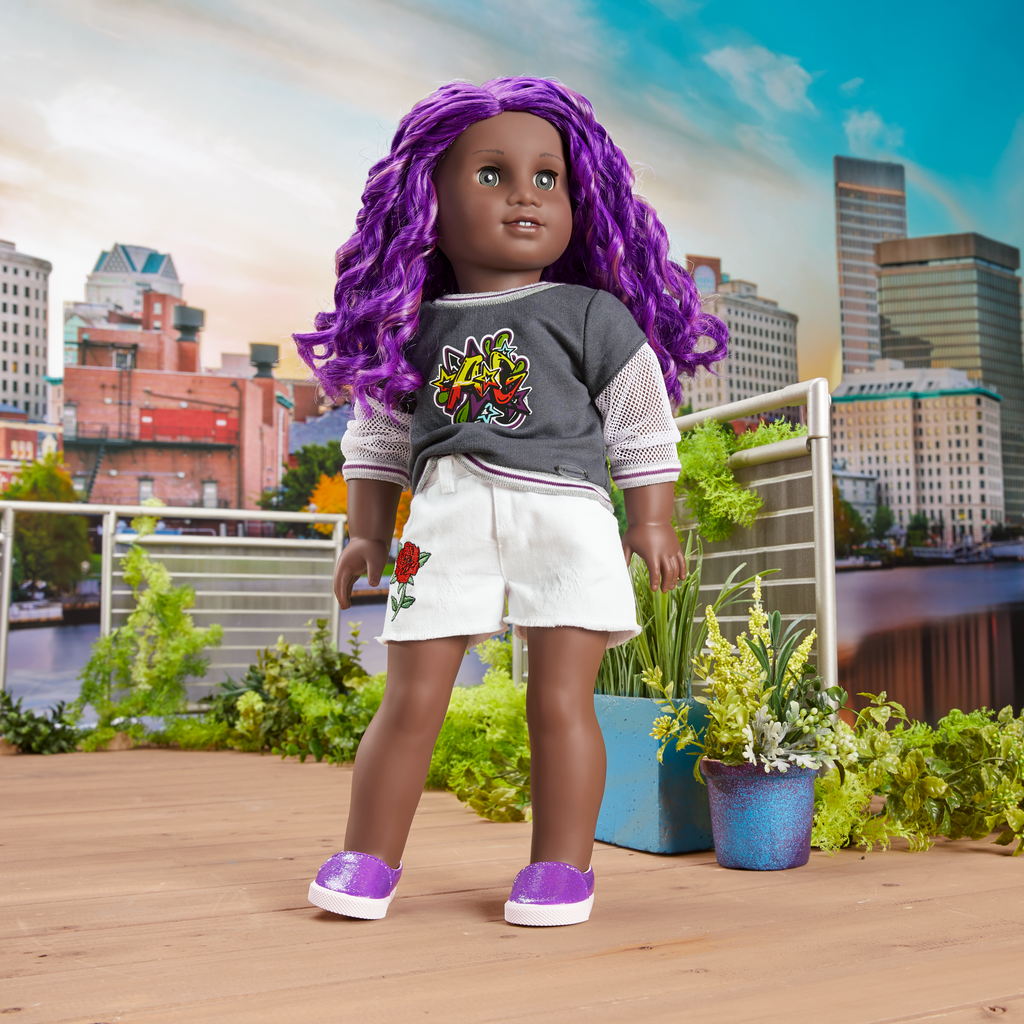 Truly Me™ 18-inch Doll #91 with curly purple hair E0