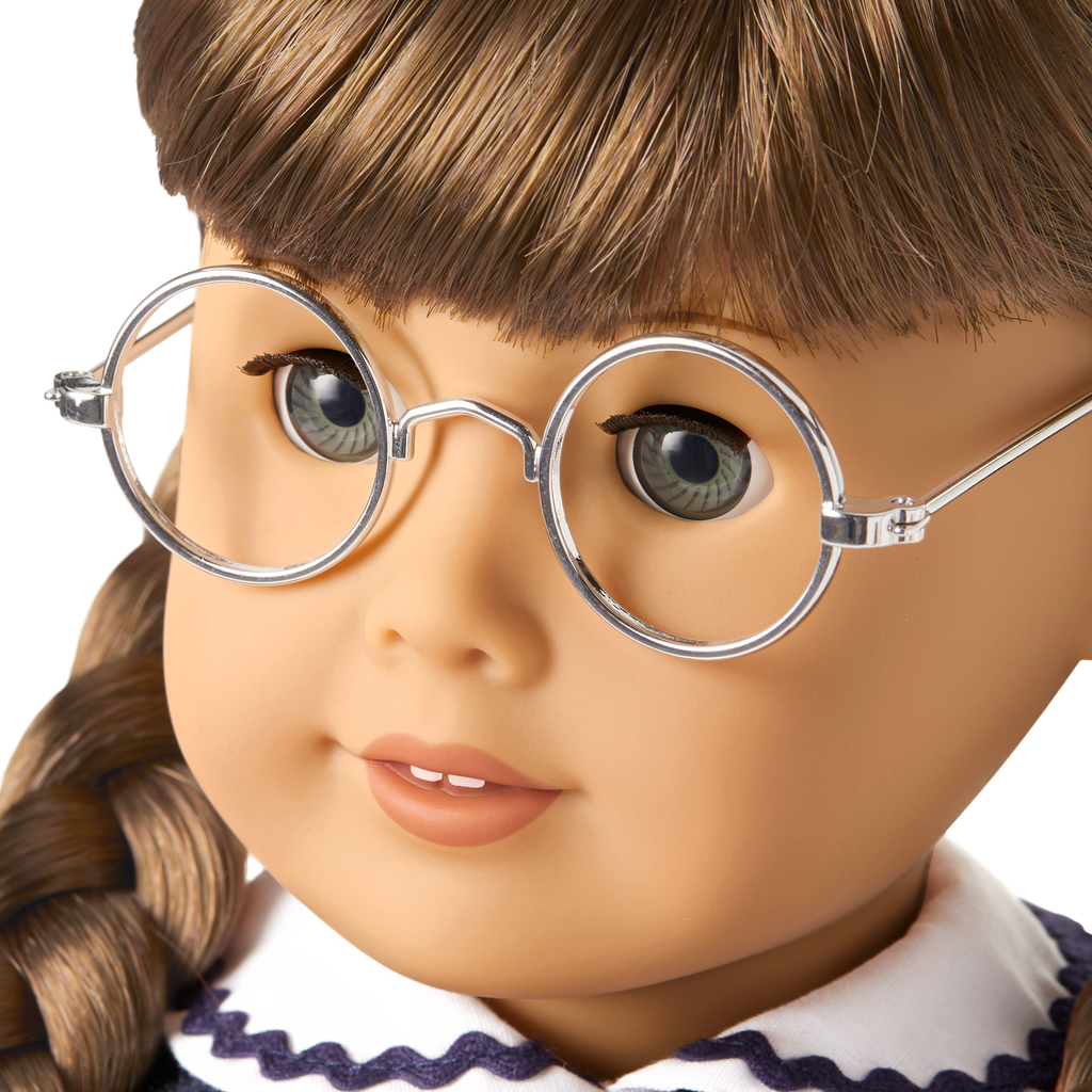 Molly McIntire™ 18-inch Doll, Book & Accessories (Historical Characters) C6