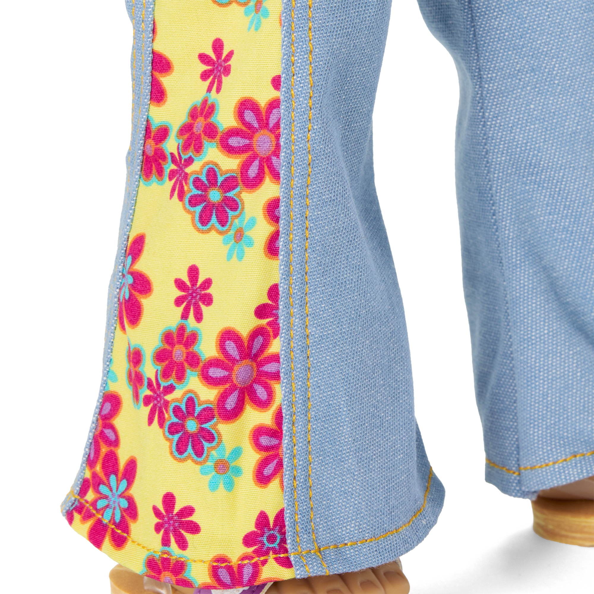 Julie™ 18-inch Doll & Journal (Historical Characters) C0