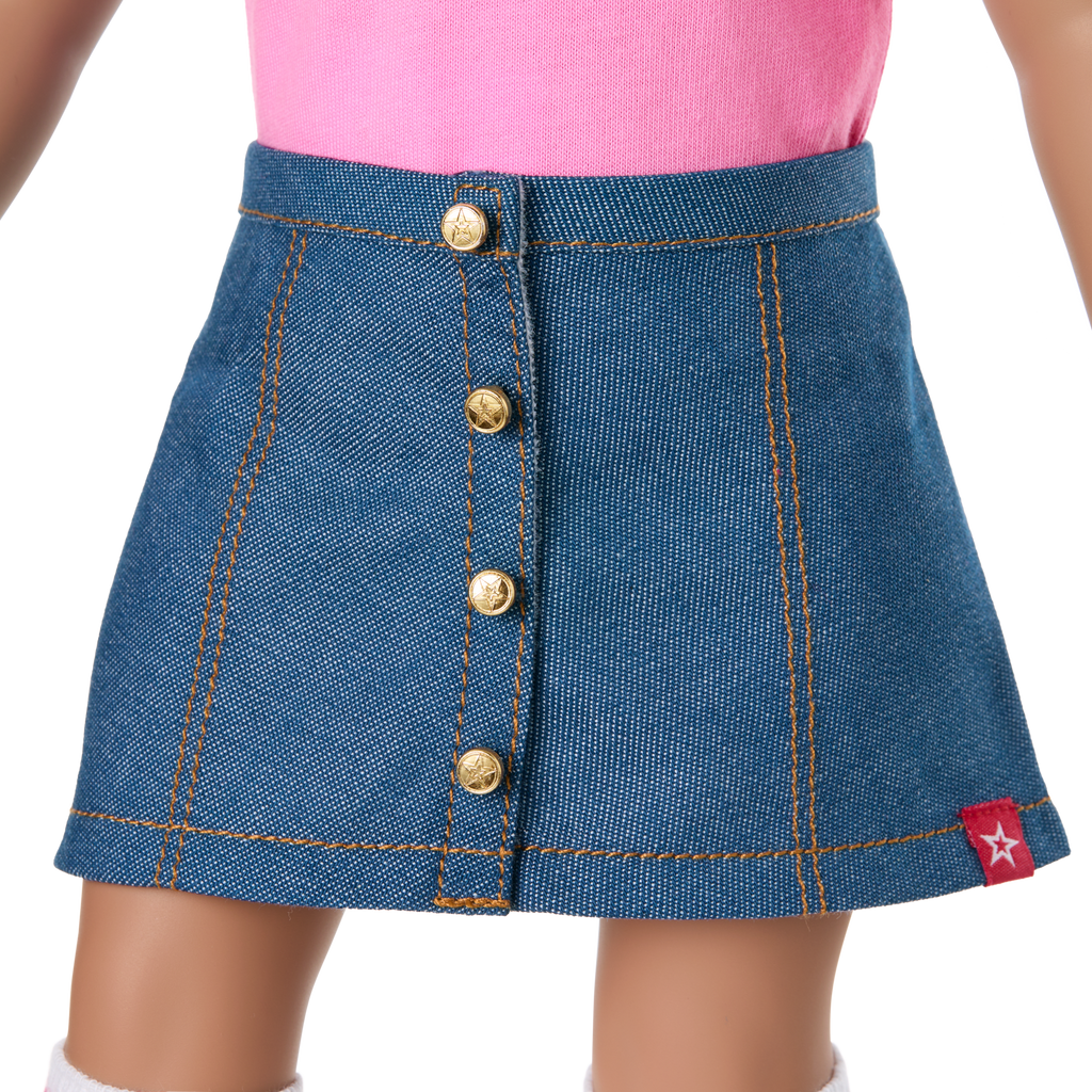 Truly Me™ 18-inch Doll #117 with wavy dark-brown hair D9