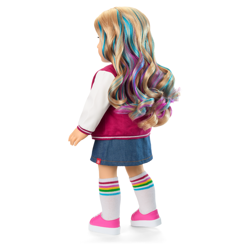 Truly Me™ 18-inch Doll #110 with wavy blonde hair A5