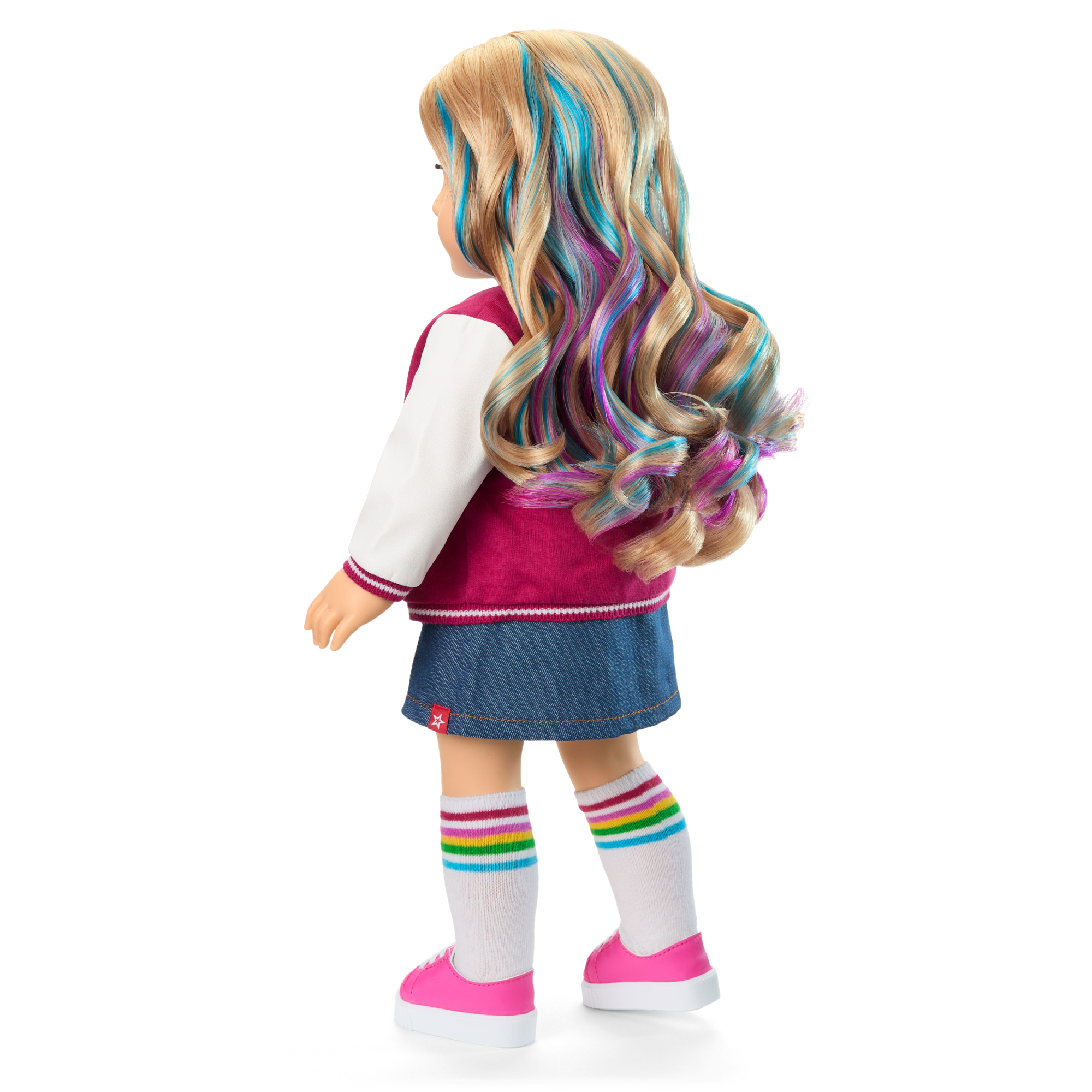Truly Me™ 18-inch Doll #110 with wavy blonde hair A5