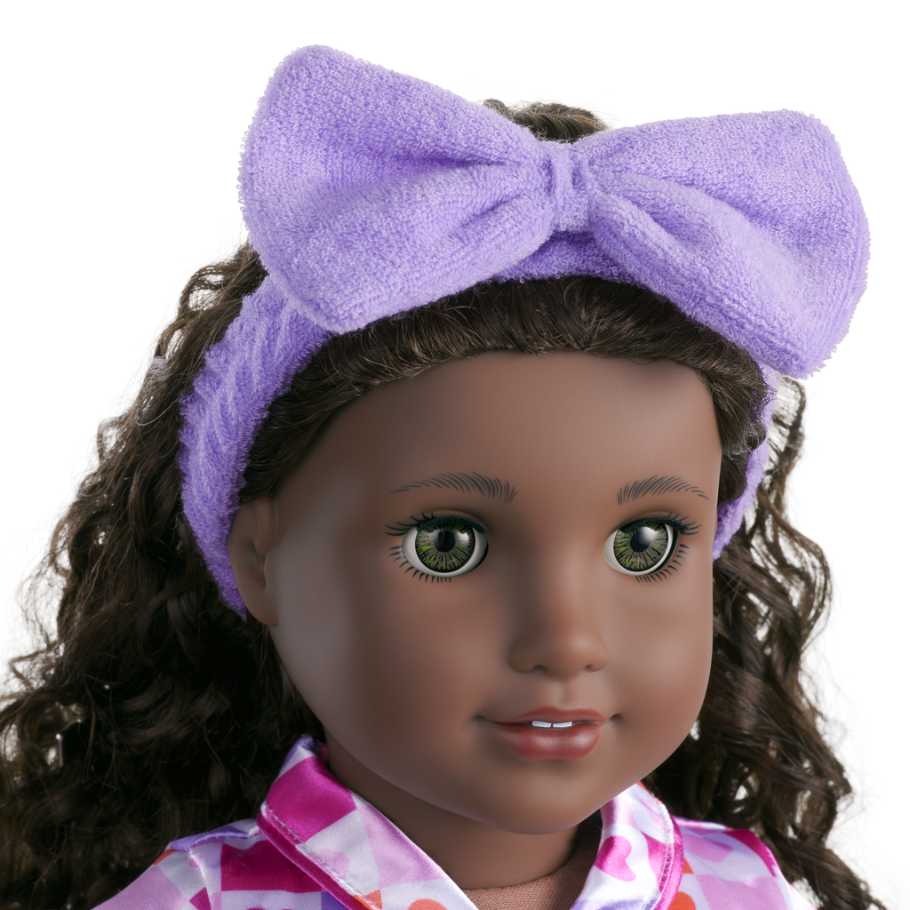 Truly Me™ #127 Doll & Day of Fun All-in-One Set C8