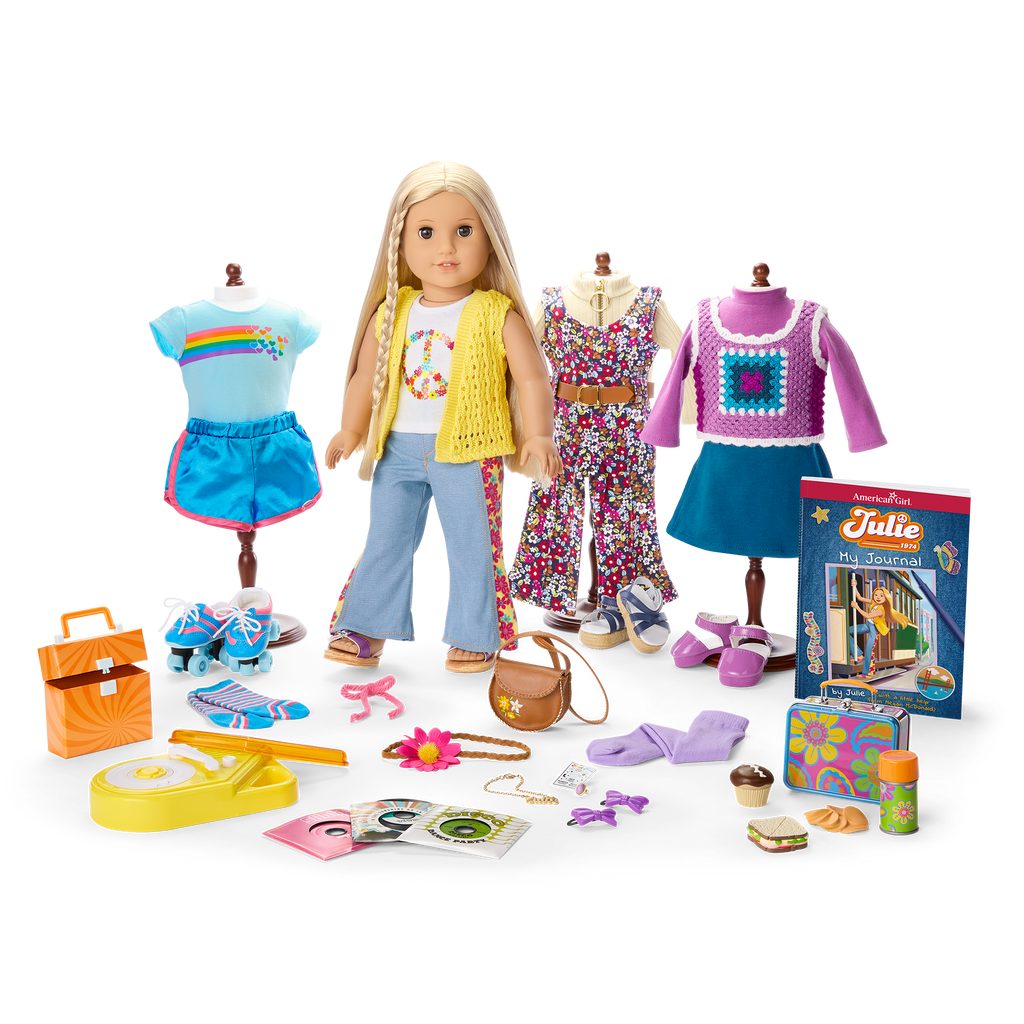 Julie’s™ Sunny ’70s Gift Set (Historical Characters) E1