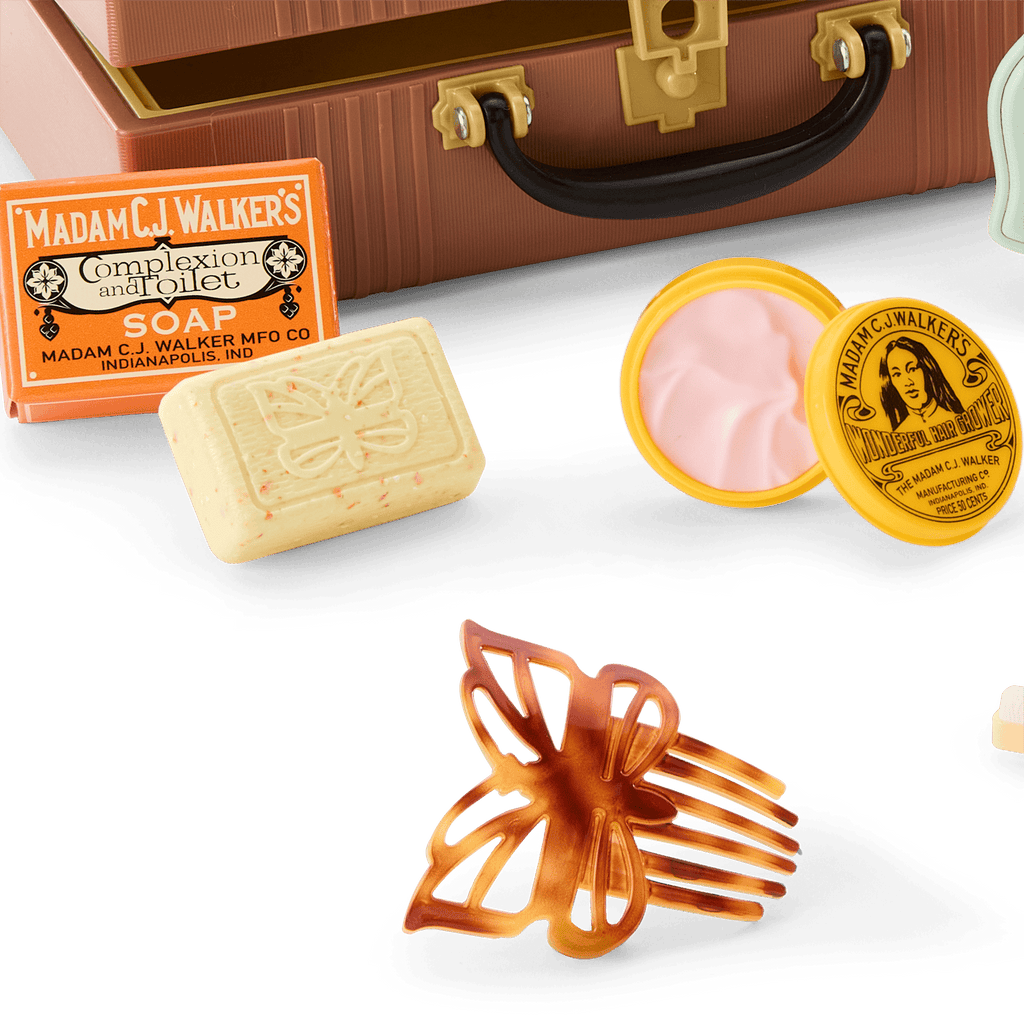 Claudie's™ Travel Accessories for 18-inch Dolls (Historical Characters) D7
